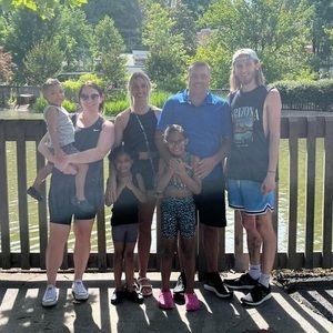 Meet your Posher, Debbie